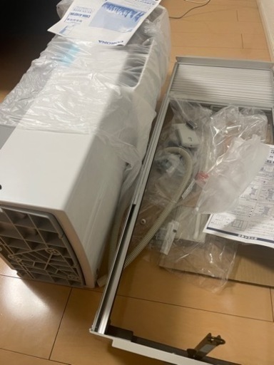 コロナ　窓用エアコン冷暖房　箱無し新品未使用　　　
