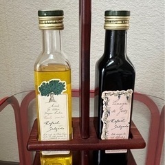 イタリアで購入　オリーブオイルとグレープビネガーセット　飾りとして