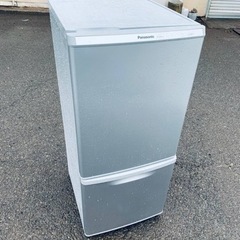 ⭐️Panasonicノンフロン冷凍冷蔵庫⭐️ ⭐️NR-B149W-S⭐️【受け渡し先決定】ダイニングテーブル　【ニトリ】ラウンドテーブル　マット付き　テーブルのみ