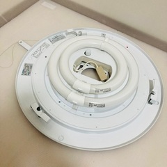 【あげます】National HA9652 蛍光灯照明器具 ⚠️
アダプター欠品 動作OK/J035-13の画像