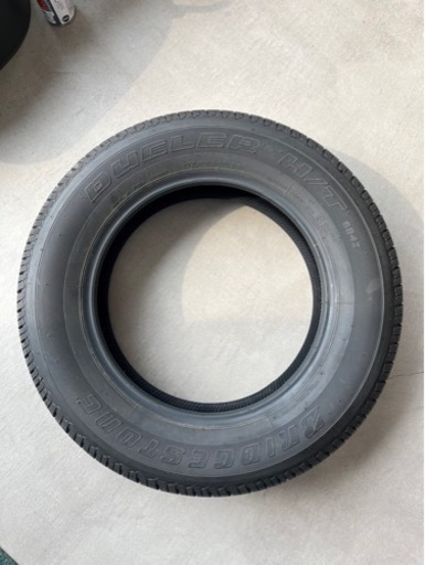 車のパーツ タイヤ、ホイール