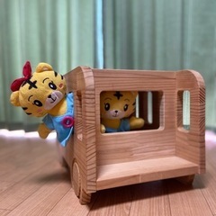 バス🚌のおもちゃ箱（木製）の画像