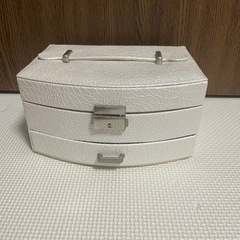⚫︎未使用　鍵付　ジュエリーケース　の画像