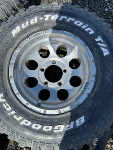 車のパーツ タイヤ、ホイール