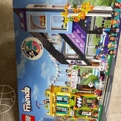 レゴ フレンズ 41732 ハートレイクシティのお花屋さんとデザ...