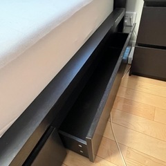 IKEA マルムダブルベッドフレームとすのこの画像