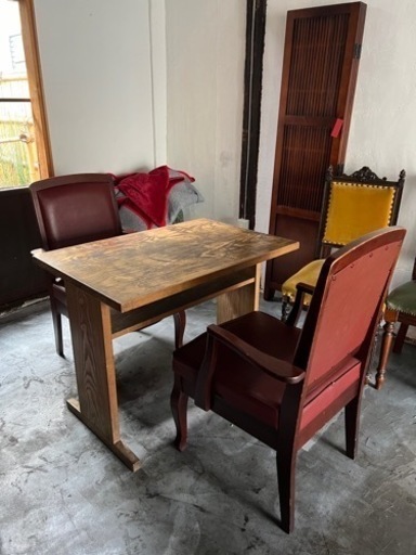 値下げします！15000円>10000円松の木ダイニングテーブルと椅子二脚