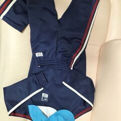 鴻池学園幼稚園体操服上、帽子