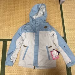【新品・未使用】スノーウェア⛄️ レディース／防寒ジャケット✨タグ付き／スキー・スノーボード・雪遊びに最適💙の画像