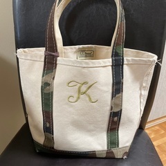 LＬBeanトート　イニシャルK キーホルダー付き　迷彩柄の画像