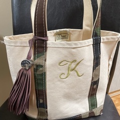 LＬBeanトート　イニシャルK キーホルダー付き　迷彩柄の画像