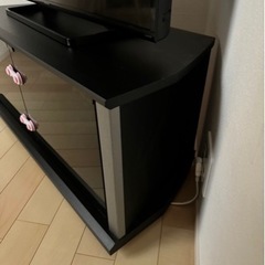 テレビ台の画像