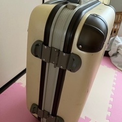 キャリーバックの画像