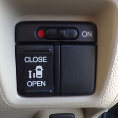 平成２４年　ホンダ　N-BOX GLパッケージ　４WⅮ　入荷しました。の画像