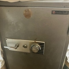 大きめの金庫：３／30締め切り