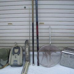 値下げしました　釣りシーズン　鮎友釣り　竿2本＋必要備品＋小物