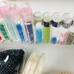 ビーズ　丸小　その他　テグス　スパンコールの画像