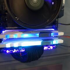 Geil EVO X II AMD Edition RGB OCメモリ DDR4-3200 PC4-25600 8GBx2の画像