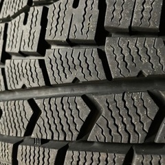 車のパーツ タイヤ、ホイールの画像