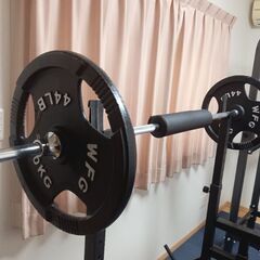 バーベル40kgとパワーラックの画像