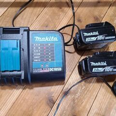 💓今日だけ18000円価格💓マキタ充電式草刈り機一式(刈り込み時間短い)お気に入り18に増えてありますが(笑)😼の画像