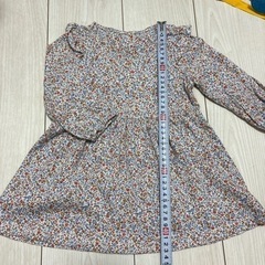 UNIQLO ベビー花柄ワンピース　80サイズの画像