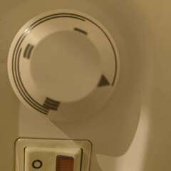 電気蓄熱暖房器ユニデールの画像