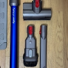 Dyson v11 fluffy 【ジャンク品】の画像