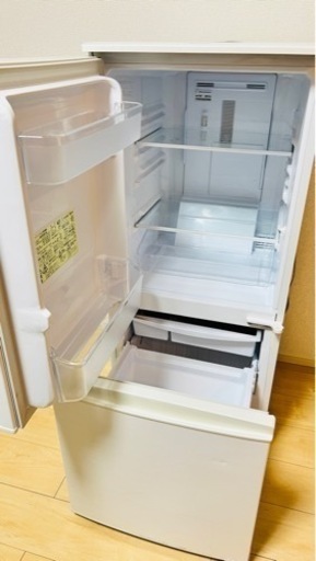 SHARP 冷蔵庫 137L 一人暮らし 新生活 キッチン家電