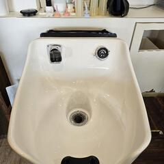 美容室  シャンプーボウル 使用済みの画像