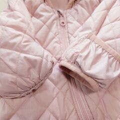 ユニクロ ベビー服 くま ジャンプスーツ キルト 60cm ウォームパデッドオールインワンの画像