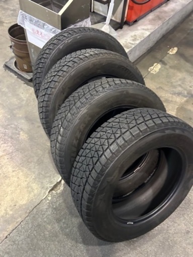 225/65r17スタッドレスタイヤ　ホイール付