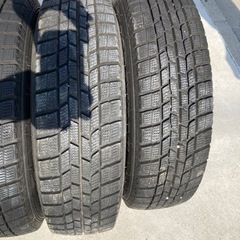 グッドイヤー　165 70R14 スタッドレスタイヤ4本の画像