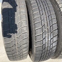 グッドイヤー　165 70R14 スタッドレスタイヤ4本の画像