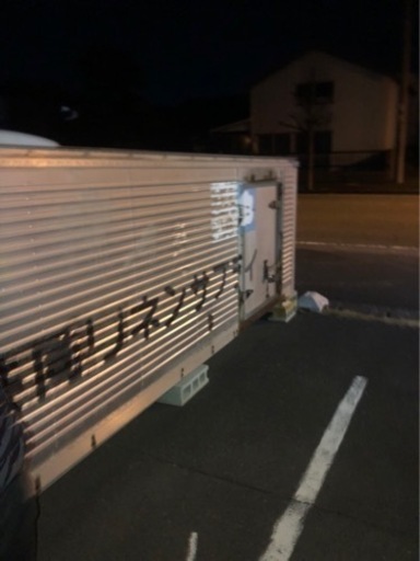 コンテナ　譲ります