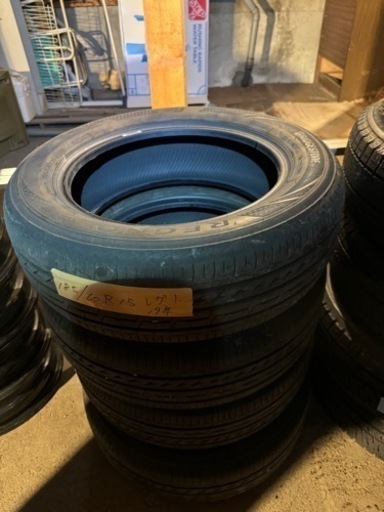 185/60R15ブリヂストン　レグノ　　夏タイヤ