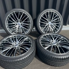 車のパーツ タイヤ、ホイール