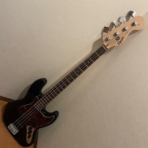 Squier by Fender Jazzbass