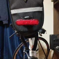 自転車用品　バックライト　充電式の画像