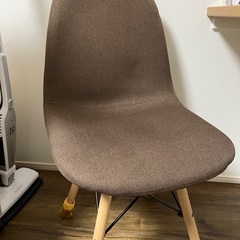 【3/28もしくは3/31引き取りに来てくださる方限定】イームズチェア