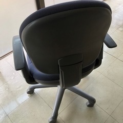 家具 オフィス用家具 いすの画像
