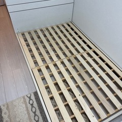 セミダブルベッドフレーム(ニトリ)の画像
