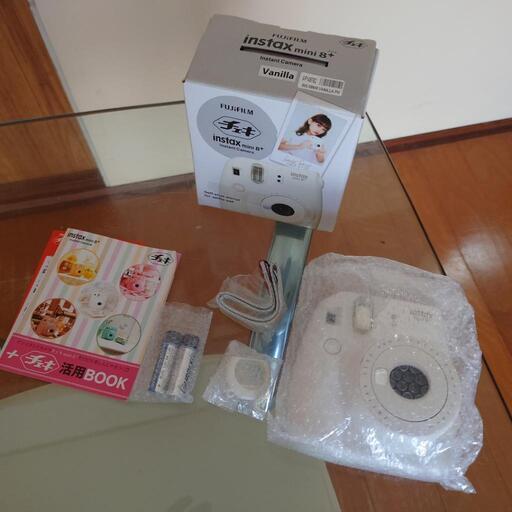 【取引終了】FUJI FILM INSTAX MINI 8+ チェキ ホワイト