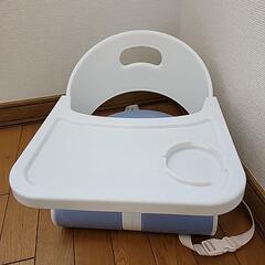 中古　離乳食や外食で大活躍　ベビーチェア