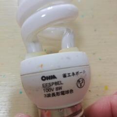 💡OHM100v  8w　口金サイズE26　電球のみ　点灯確認済の画像