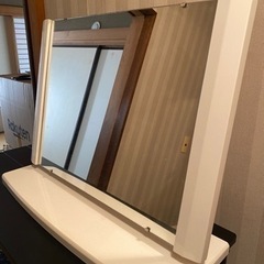 卓上ドレッサー　光沢白色　横幅57×高さ42×台座奥行き20セン...