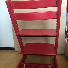 STOKKE 子供用チェアの画像