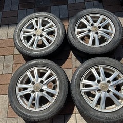 車のパーツ タイヤ、ホイール