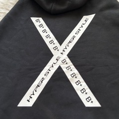 B+ Plus ビープラス BMW パーカー トレーナー Mサイズ 非売品の画像