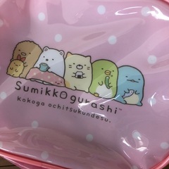 最終値下げ新品すみっこぐらし ポシェット、ミラー付きコスメケースの画像